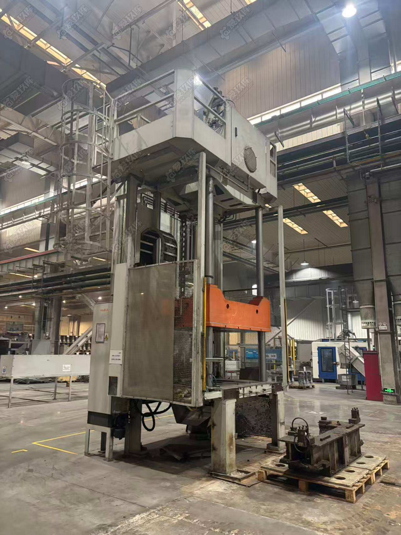 二手闭式双点压力机