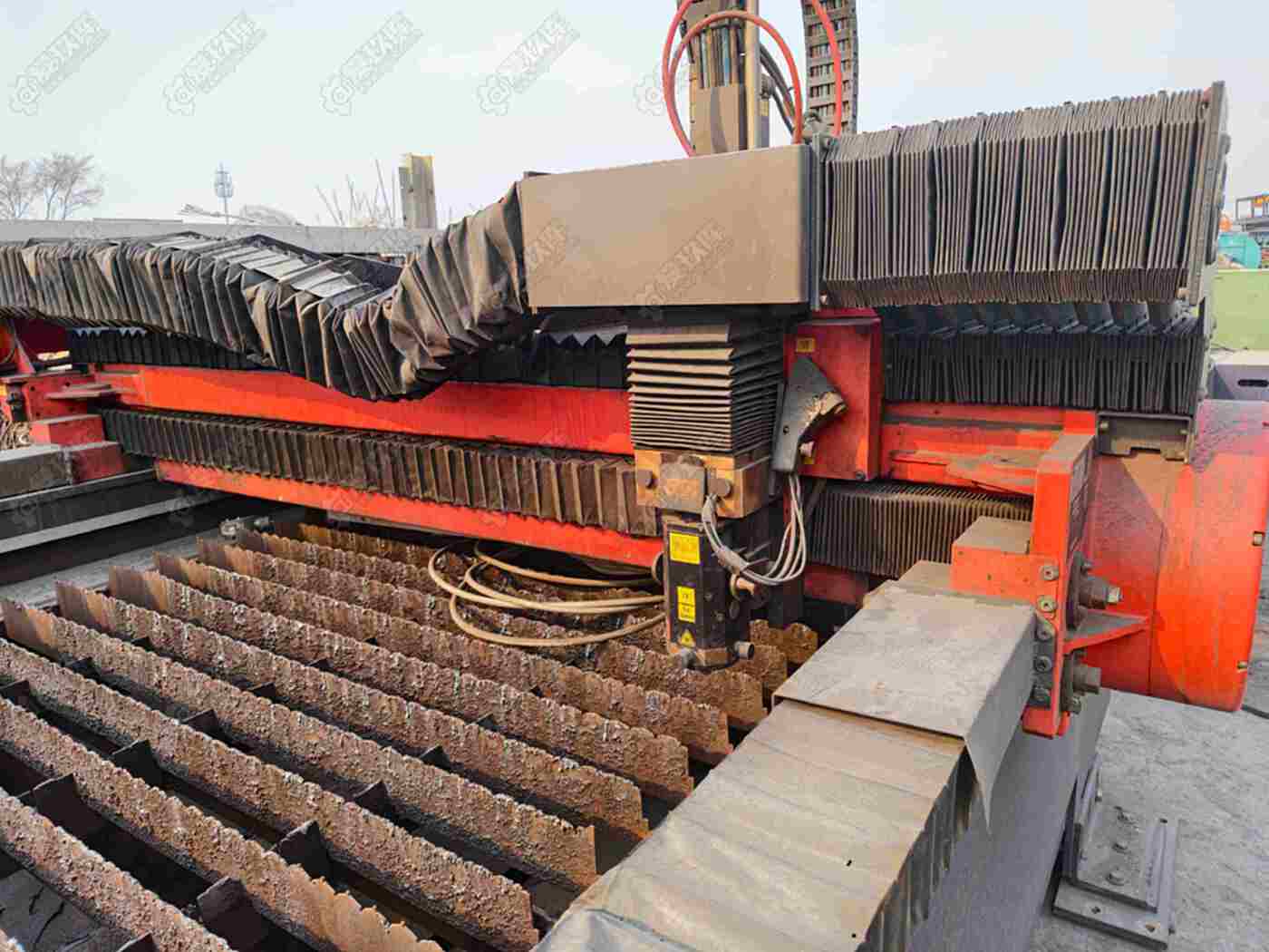 二手激光切割机