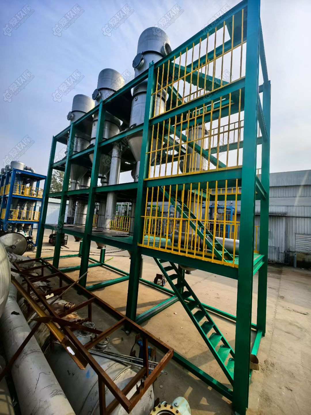 晟瀚10吨钛材三效强制蒸发器蒸发器