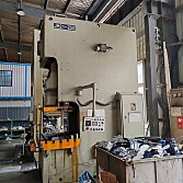 沃得200吨机床设备-冲床-气动冲床