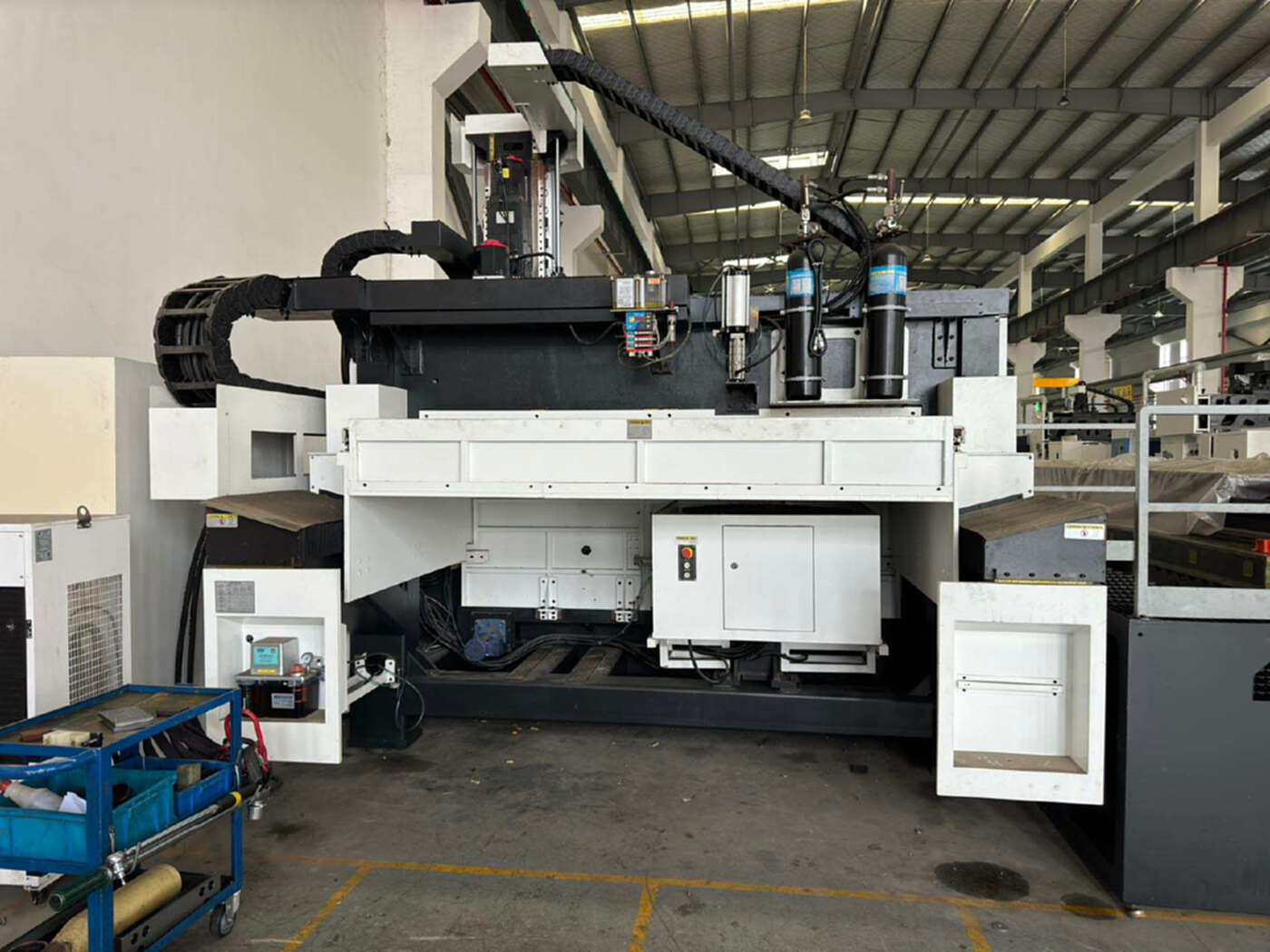 纽威3020型材加工中心