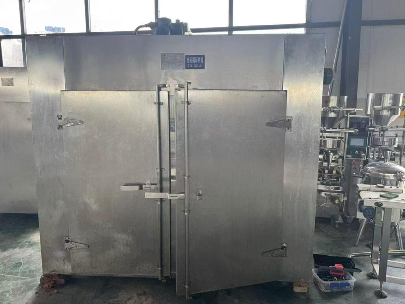 江苏宇通干燥工程有限公司双门双车2台风机 烘箱