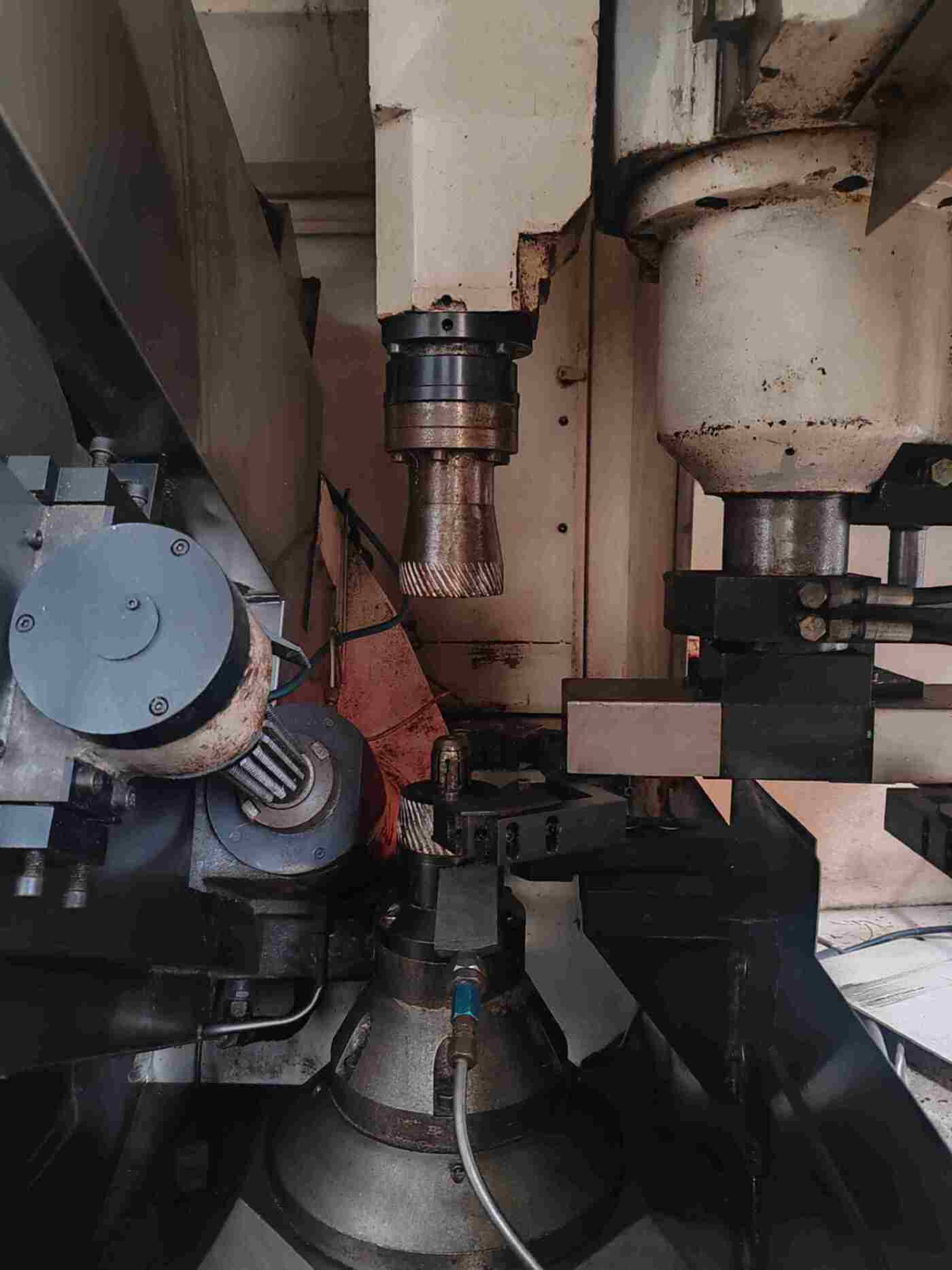 重庆YE3120CNC7 滚齿机