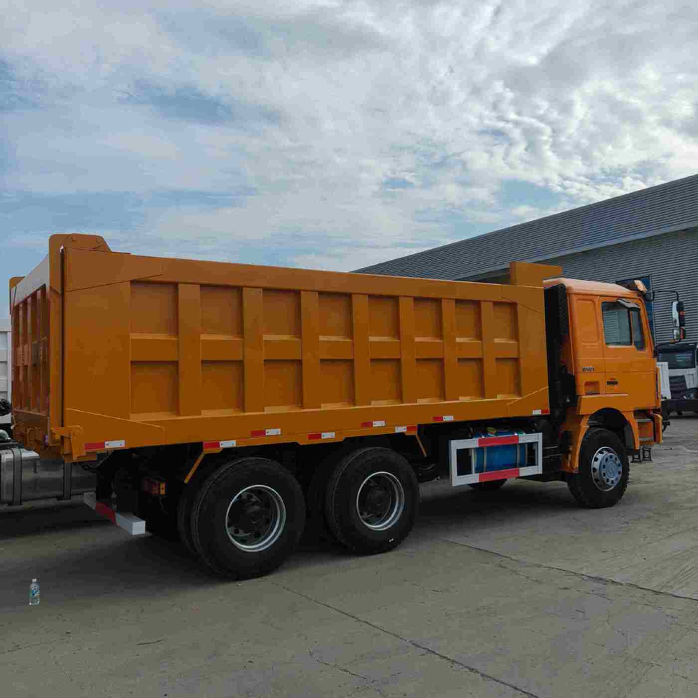 豪沃6*4 货车