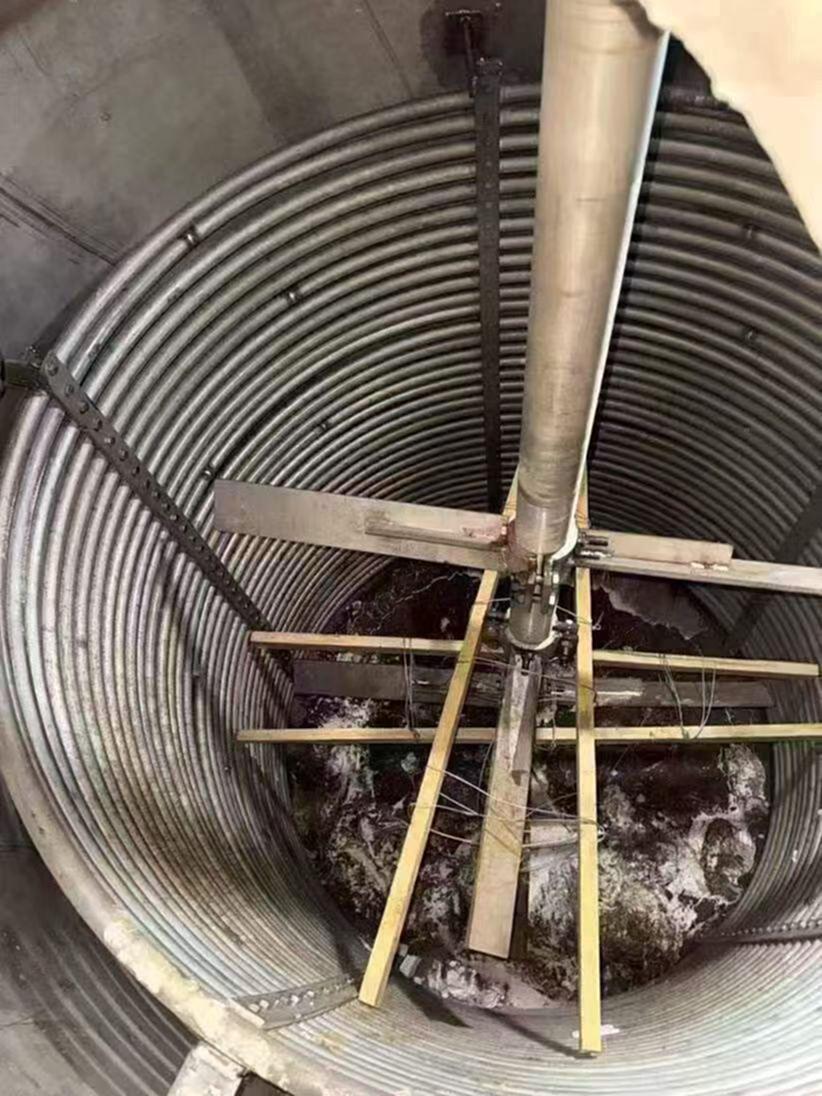 信德10立方内盘管外加套不锈钢反应釜 反应釜