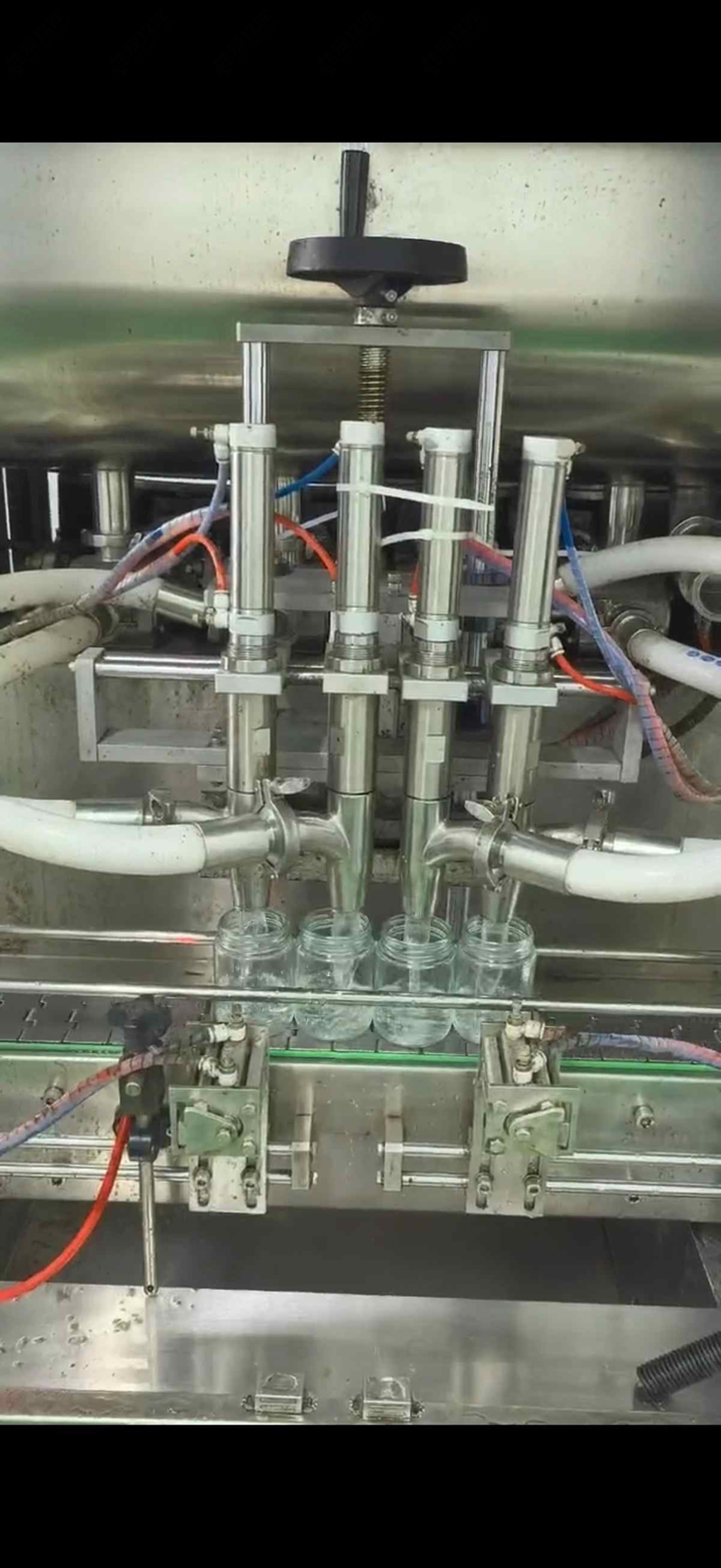 重庆义本四头气动型 灌装机