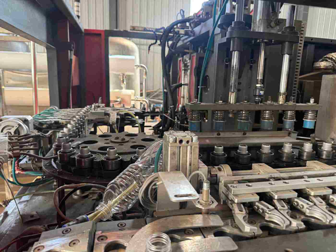 吹易CY‑6‑0.8L‑9000A 吹塑机