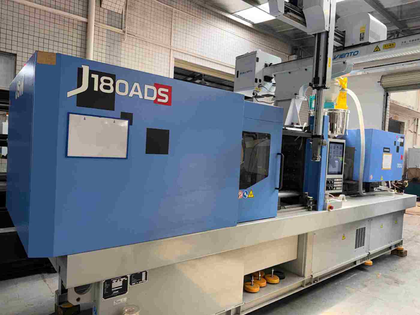 日钢J180ADS-110U注塑机
