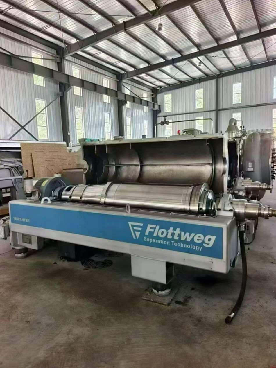 Flottweg441三相卧螺离心机 离心机