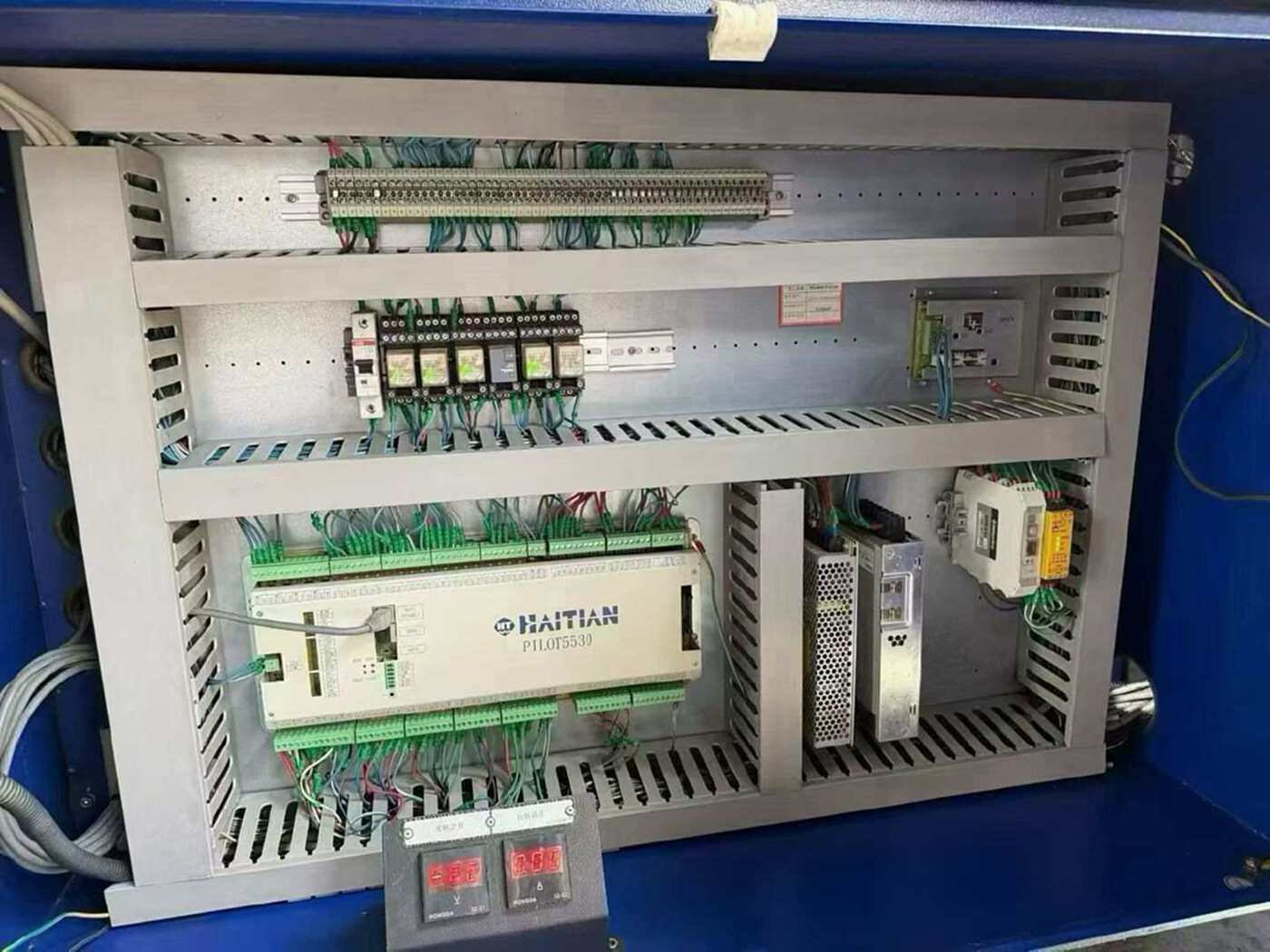 海天MA3800IIS/2250 注塑机