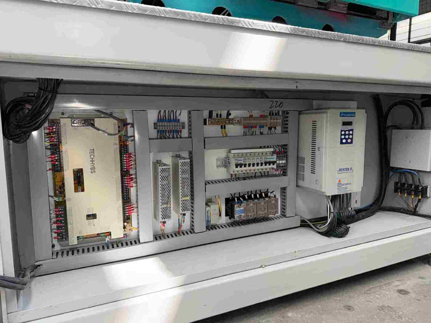 艾尔法AF220 注塑机
