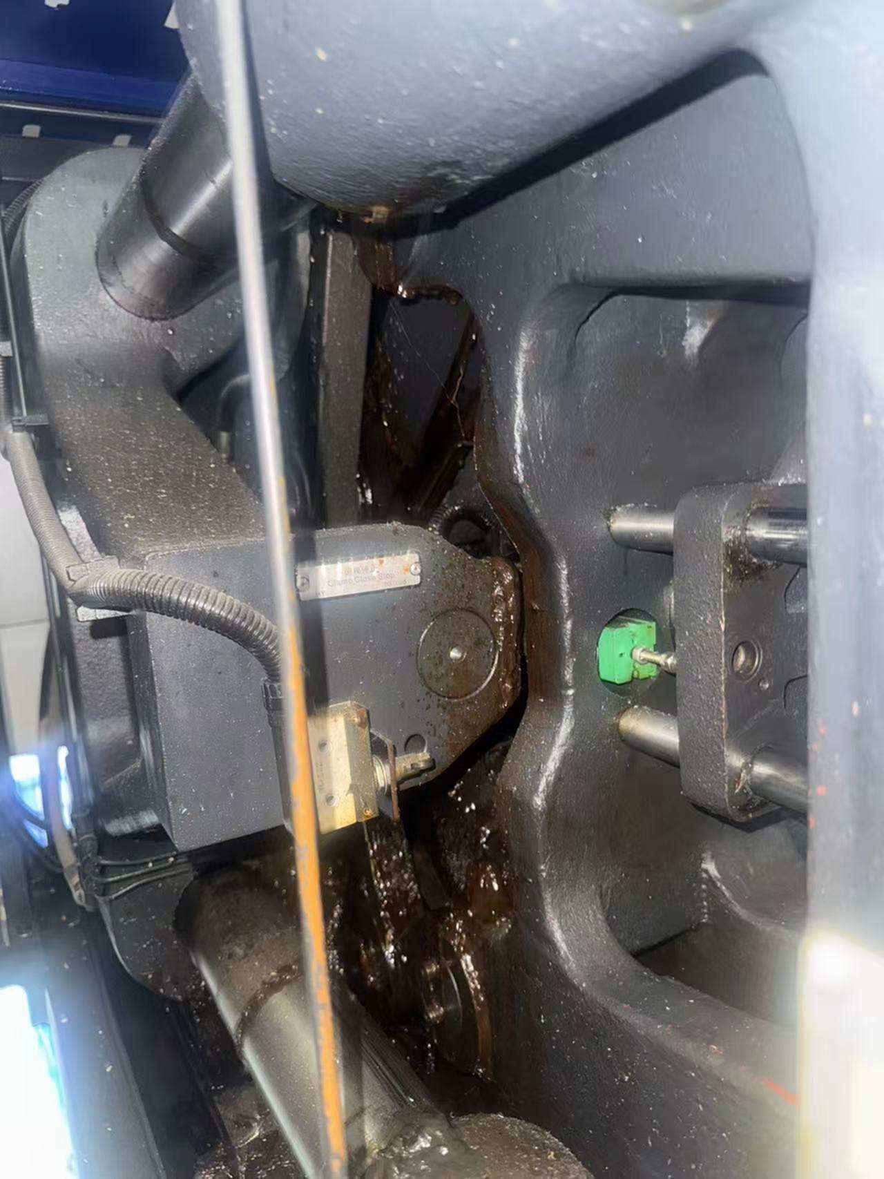海天MA1600/540SE 注塑机