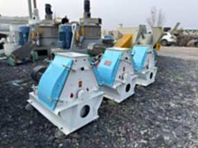 We are selling brand-new 22kw water-drop hammer mill equipment for feed factories