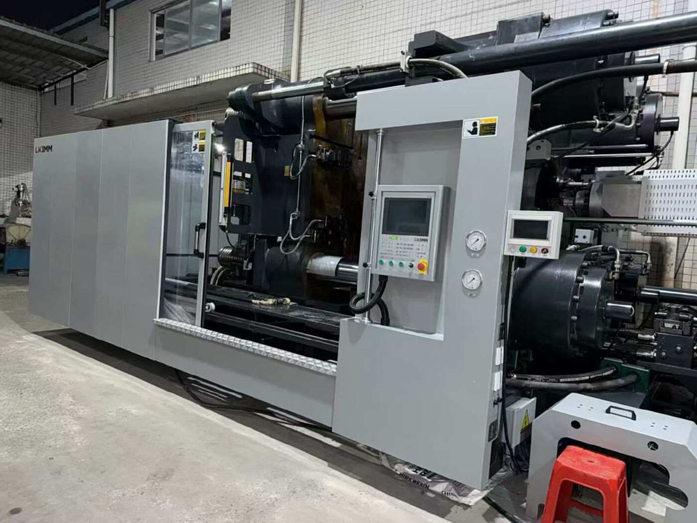 力劲FA1200注塑机