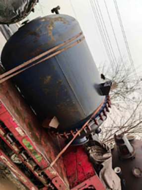 For sale second-hand Xinde 3-cubic-meter lined 4-vessel reactor