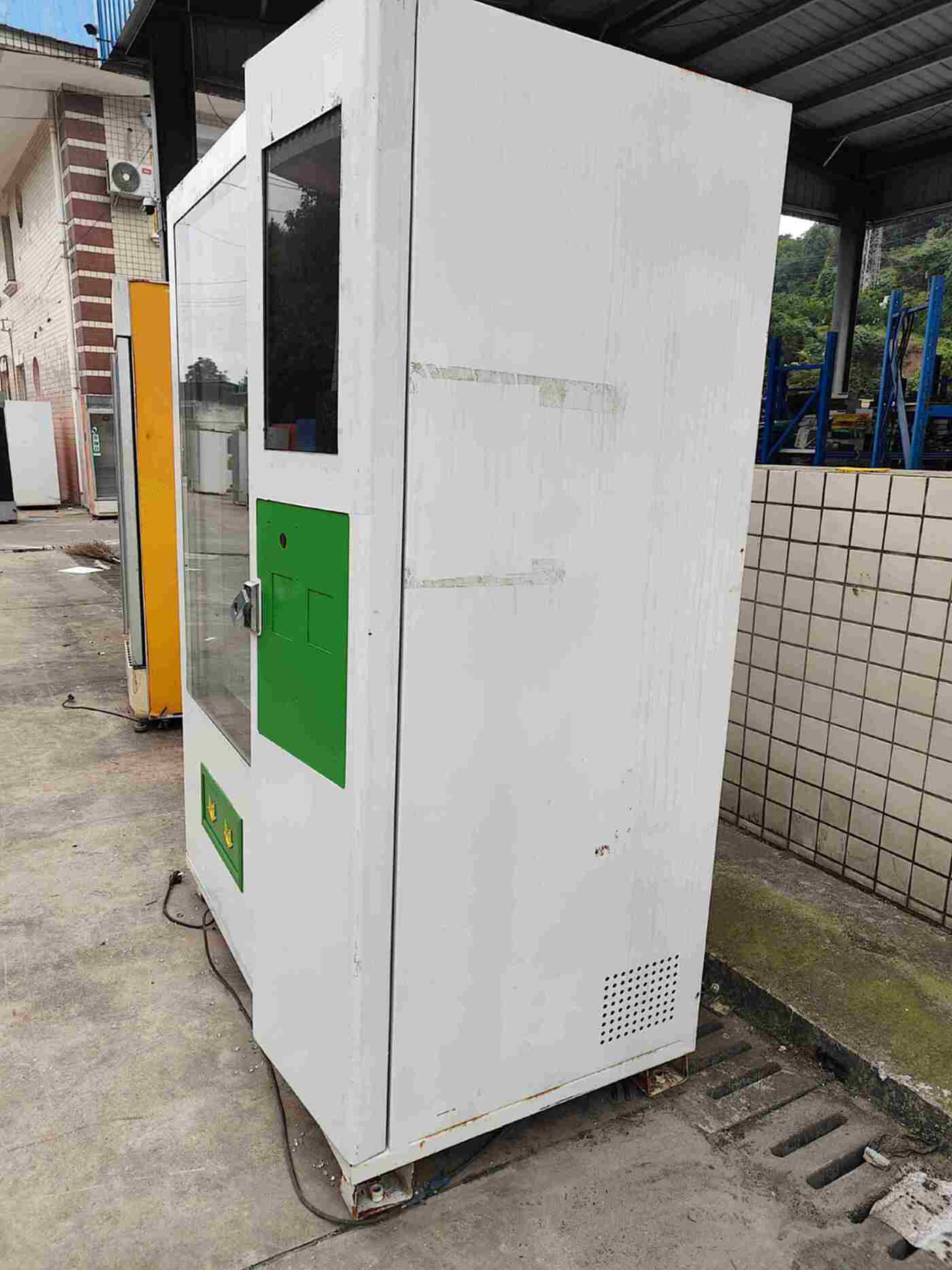 中吉60货道自动化设备