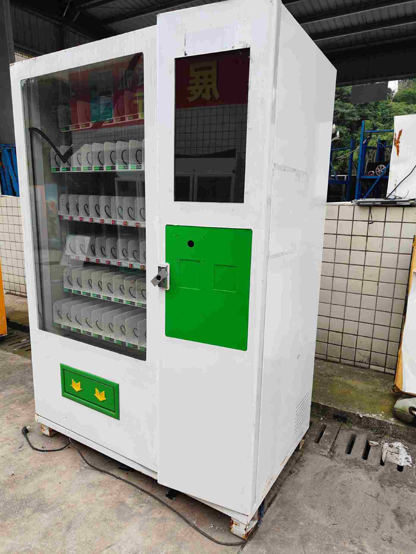 中吉60货道自动化设备
