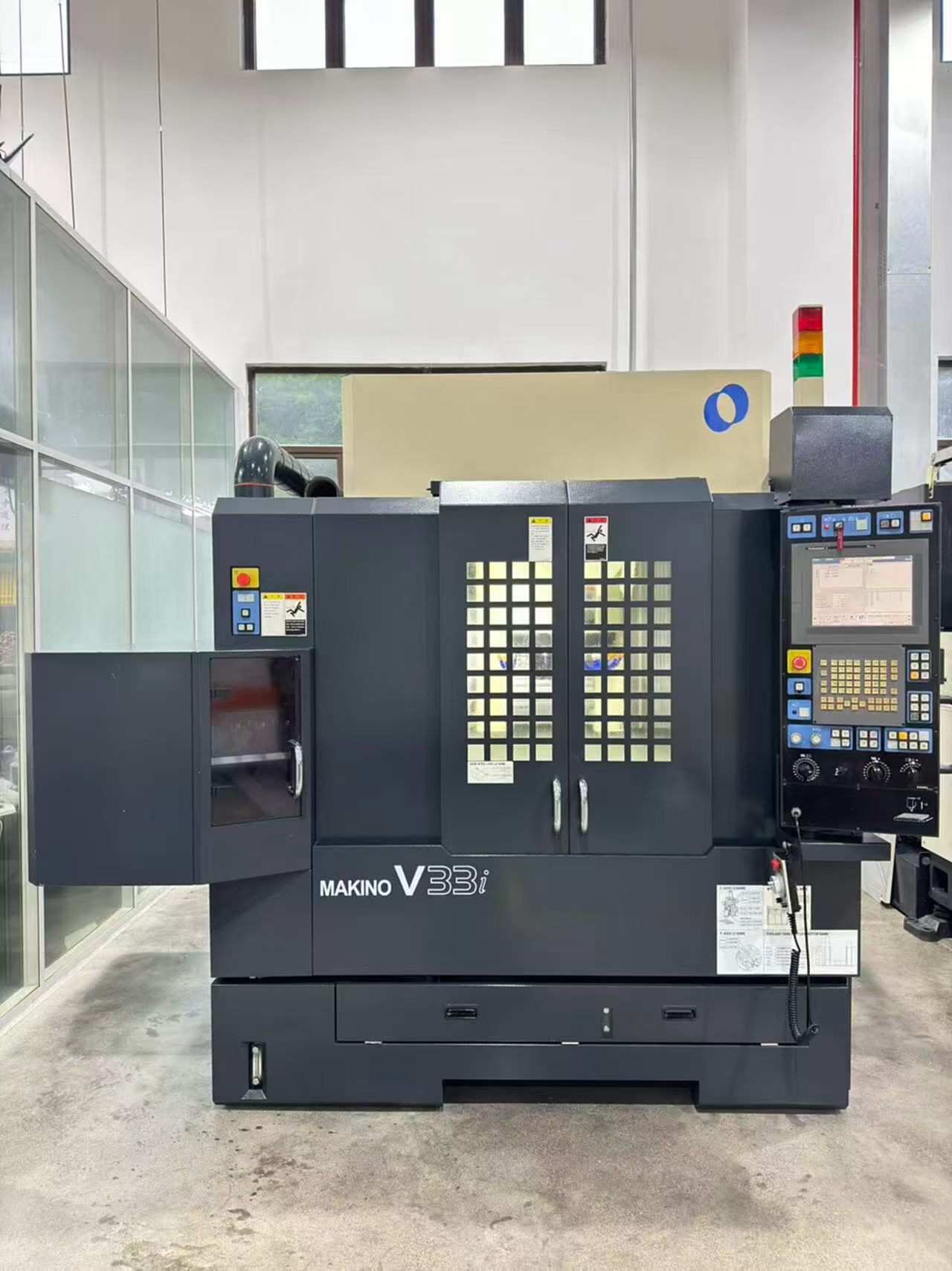 牧野v33iPro5立式加工中心