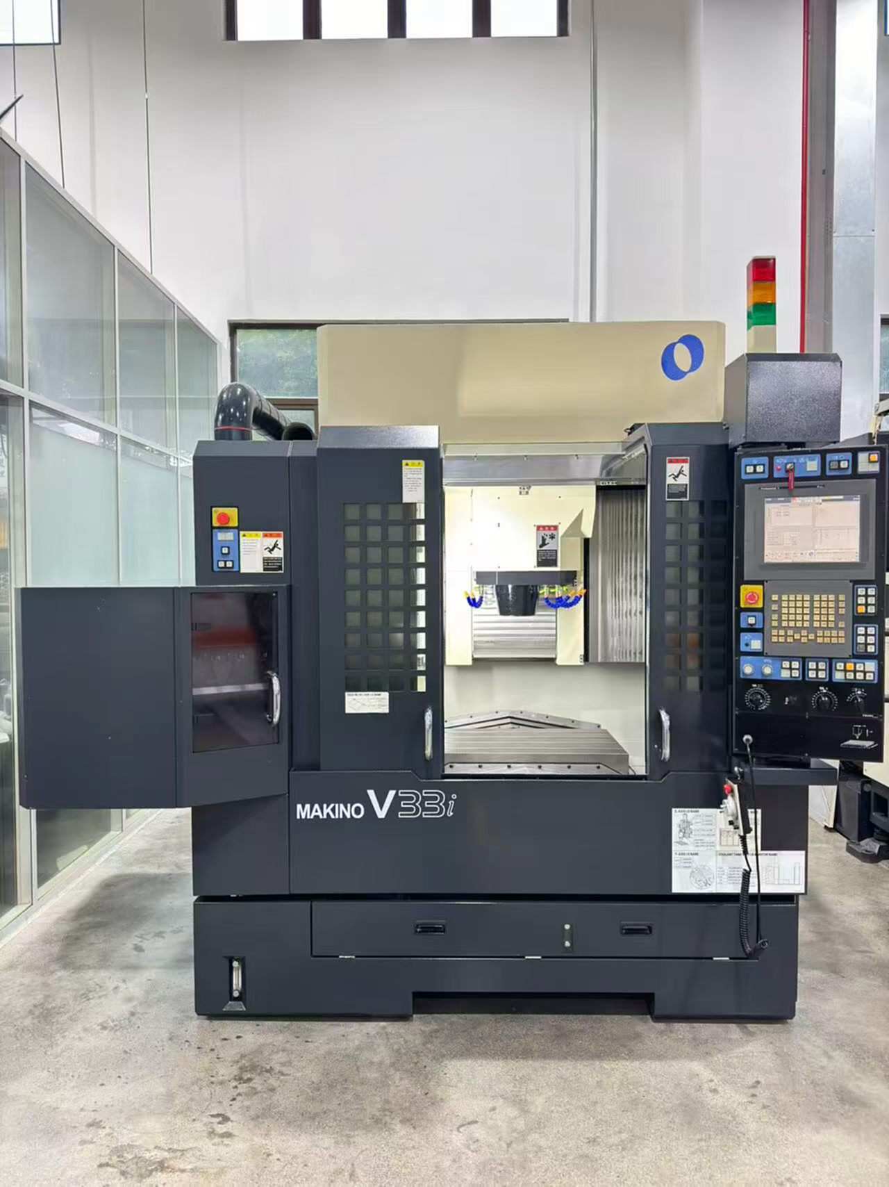 牧野v33iPro5立式加工中心