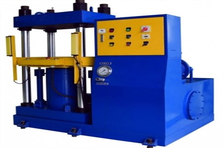 二手四柱液压机油缸保养方法