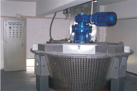 【二手混合机】锥形双螺旋和锥形单螺旋混合机的不同之处