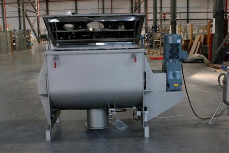 【二手设备】选购二手卧式混合机需留意的几个地方