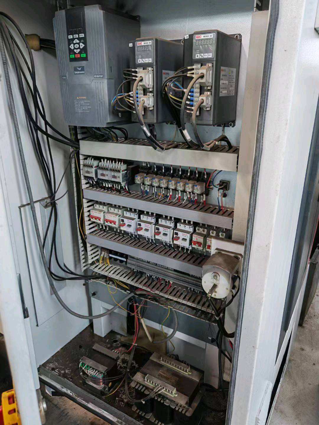 小蜜蜂CAK6180C 数控车床
