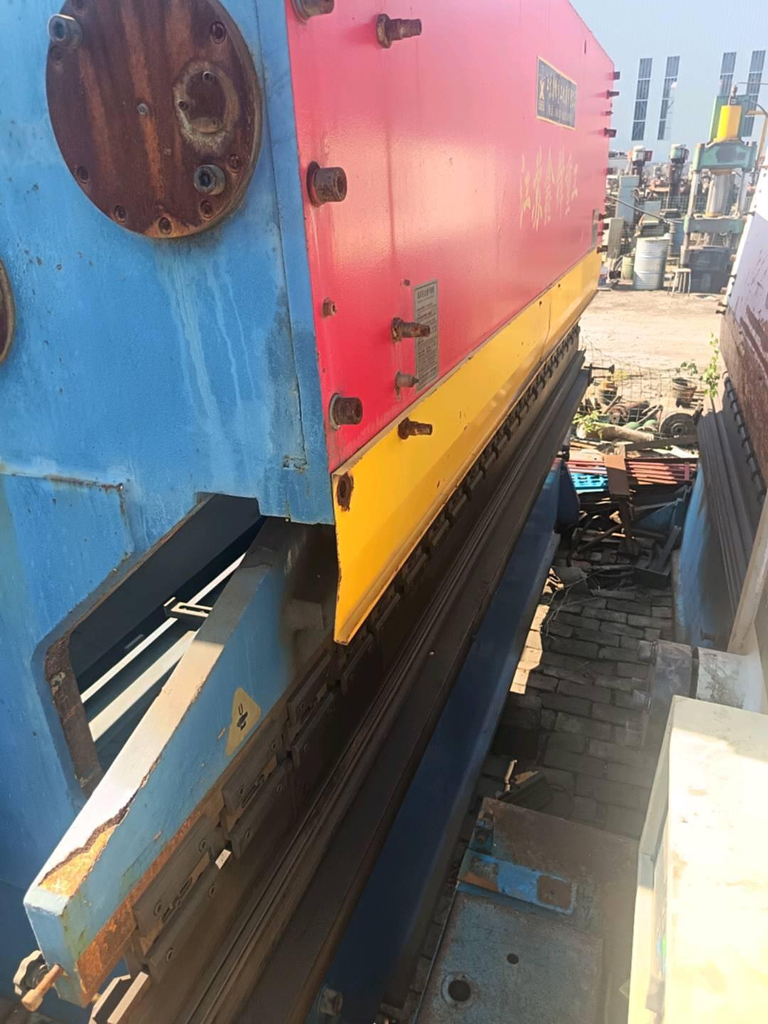 江苏金方圆QC12Y-200T/4500折弯机