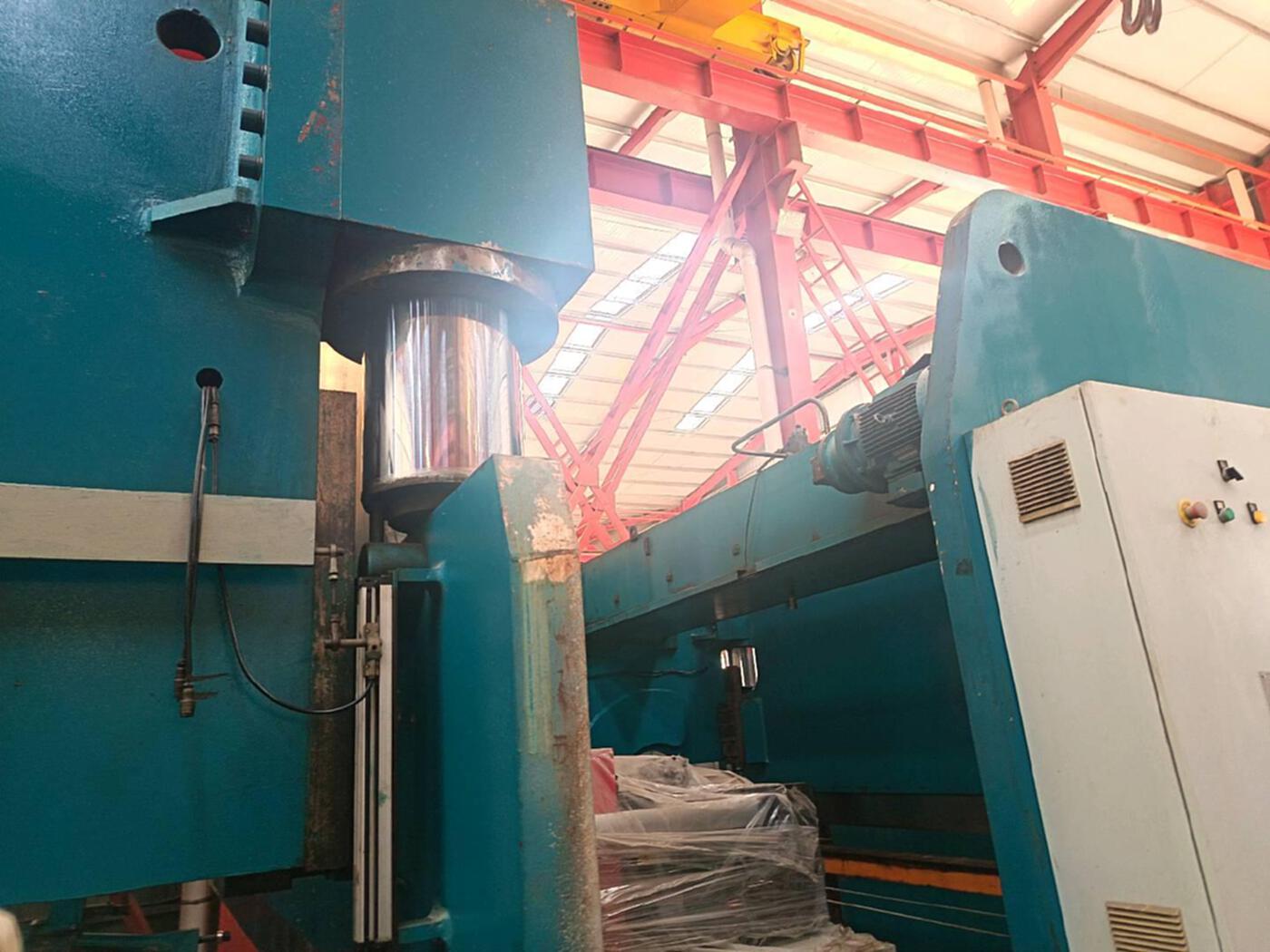 中亚机床500T/6m & 1000T/12m折弯机