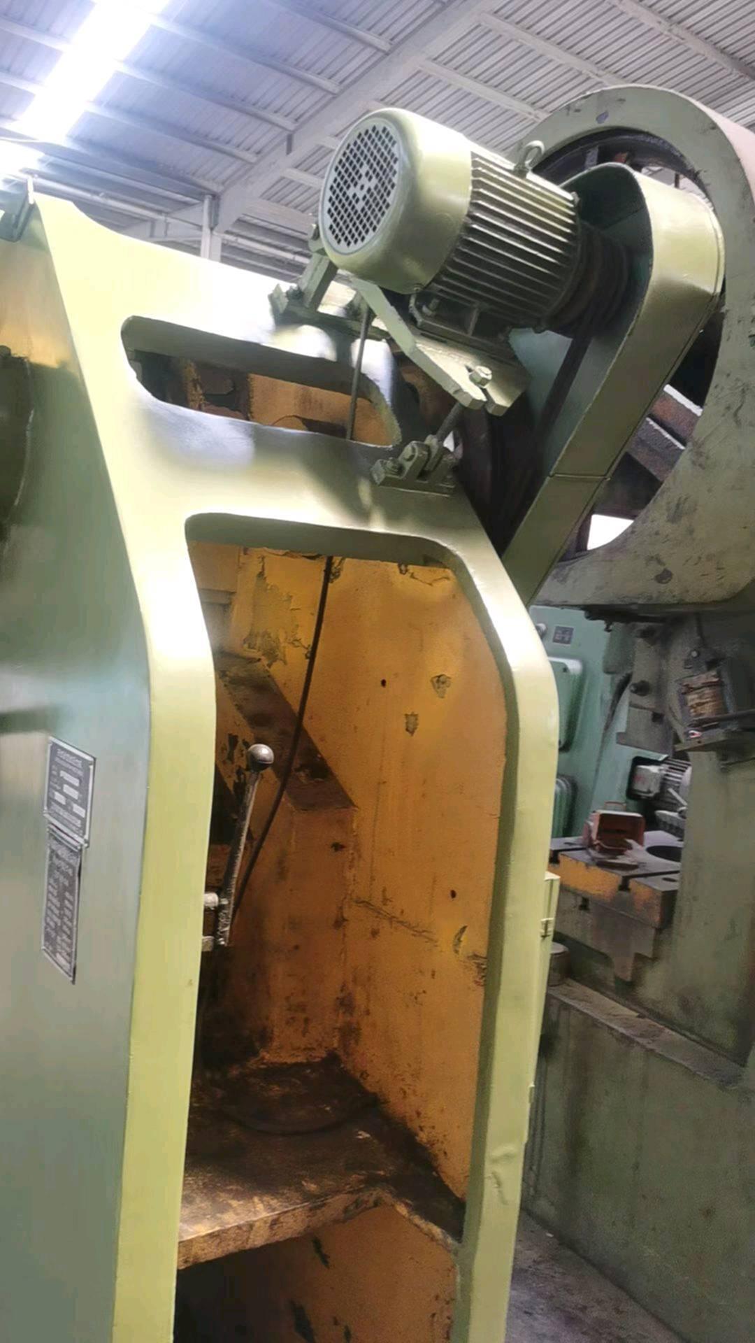江苏扬力J21-40T 机械冲床