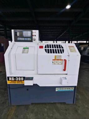 群信XG-300 数控车床