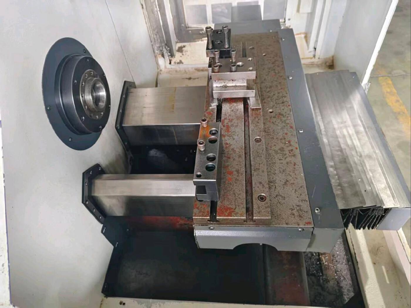 群信XG-300数控车床
