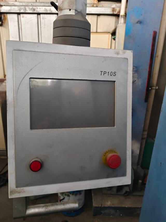 亚威WEHK-1100/4100折弯机